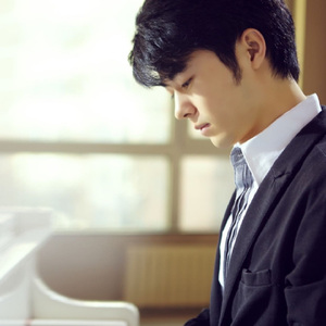 亚洲综合成人无码
